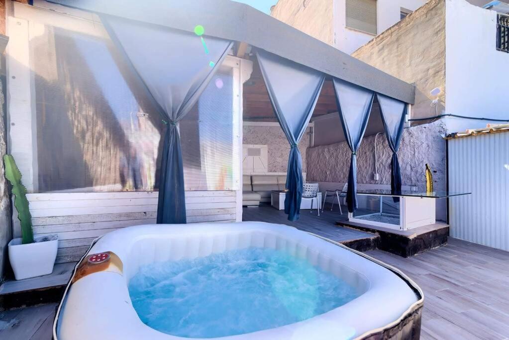 Cueva Con Jacuzzi A 20 Minutos De Valencia Villa Benaguacil Exteriör bild
