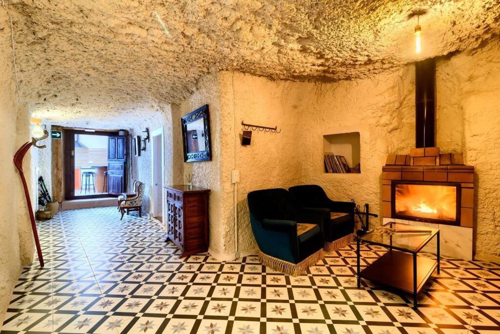 Cueva Con Jacuzzi A 20 Minutos De Valencia Villa Benaguacil Exteriör bild
